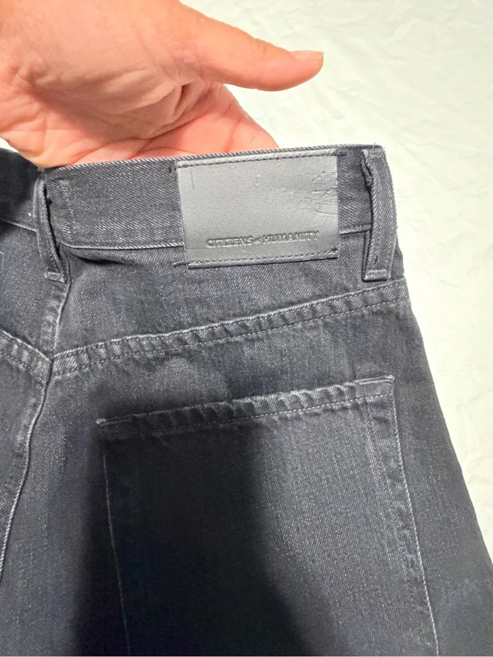 Anthropologie Citizens of Humanity Maritzy black pleated denim long shorts 23 - Picture 8 of 11